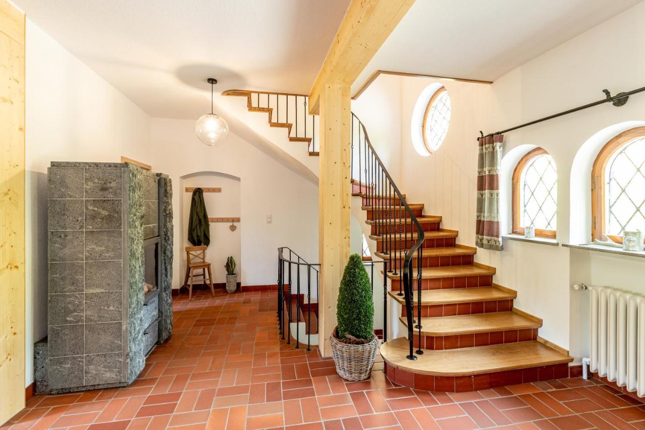 Landhaus Karbach Komplett Oder Einzelne Wohneinheiten Villa Inkl Sauna Bzw Waldhaeuschen Hirten Exterior photo